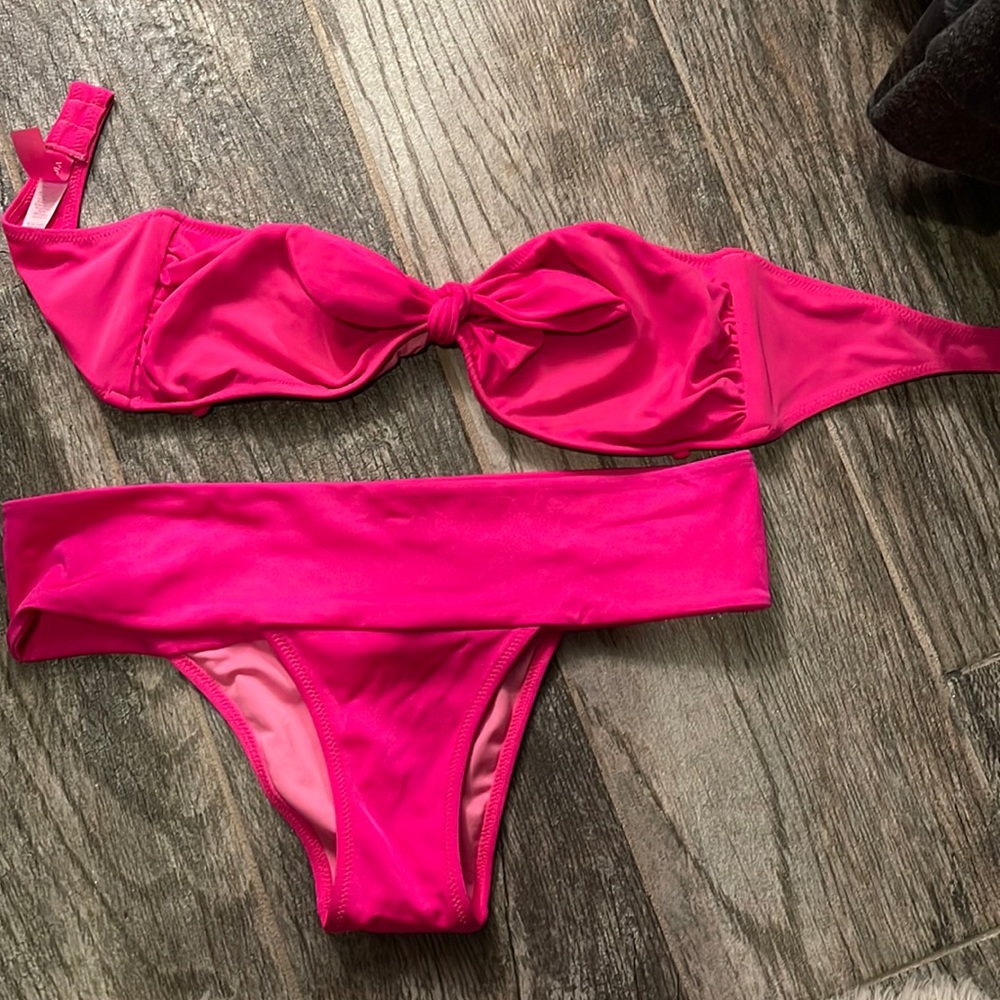New never worn Victoria Secret bikini